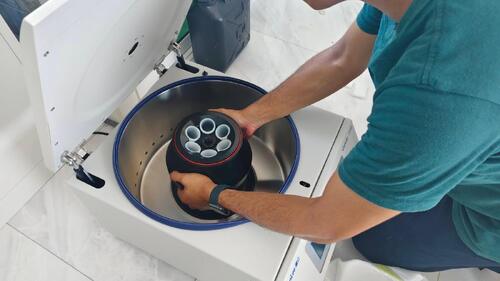 A Thai customer purchased Cenlen 2050 Centrifuge for microbial cell pelleting (sedimentation)